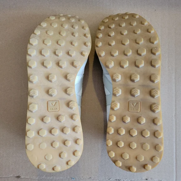 Veja Rio Branco Size 8 Sneakers - Picture 10 of 13